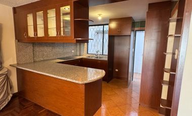 Vendo Casa en las Dalias - Los Pinos en ciudad de Riobamba