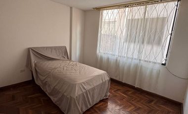 Vendo Casa en las Dalias - Los Pinos en ciudad de Riobamba