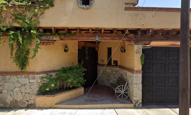 CASA EN VENTA CON ALBERCA EN BRISAS DE CUAUTLA MORELOS DE REMATE