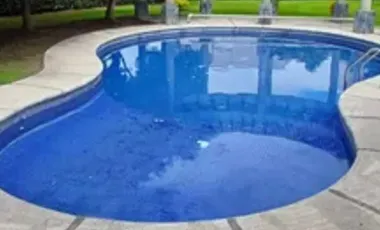 CASA EN VENTA CON ALBERCA EN BRISAS DE CUAUTLA MORELOS DE REMATE