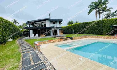 Finca Familiar con Piscina y  Zonas Verdes