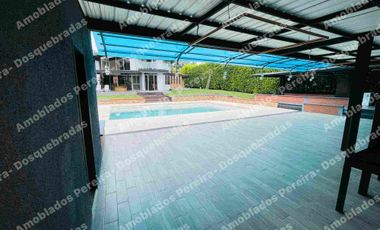 Finca Familiar con Piscina y  Zonas Verdes