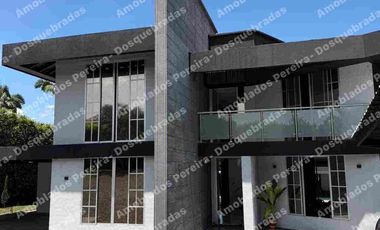 Finca Familiar con Piscina y  Zonas Verdes