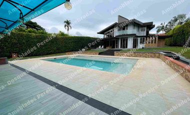 Finca Familiar con Piscina y  Zonas Verdes