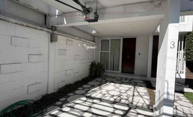 Echegaray, casa en renta remodelada