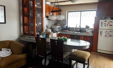 casa en venta con local y departamento sector. MONAY totoracocha