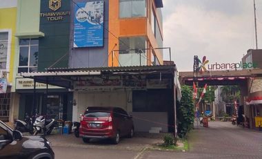 Lokasi strategis..ruko di Ciputat, posisi hoek