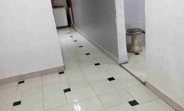 DISEWAKAN RUMAH 165M2 SEMI FURNISHED 4 BR KOMPLEK PINANG GRIYA PERMAI
​
