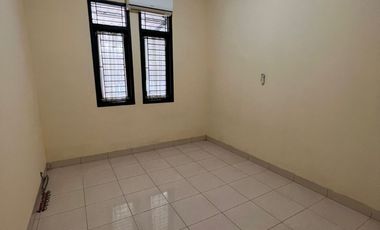 Termurah*Disewakan Rumah Terawat Di Komplek Sayap jalan Ibrahim adjie kota bandung