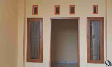 Dijual cepat rumah baru sisa 1unit Denpasar Utara