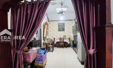 RUMAH DIJUAL DI SOLO DEKAT PASAR HARJODAKSINO