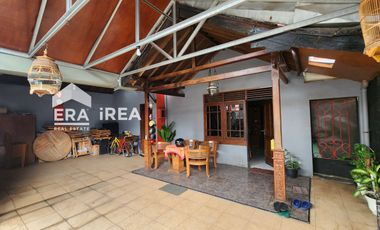 RUMAH DIJUAL DI SOLO DEKAT PASAR HARJODAKSINO