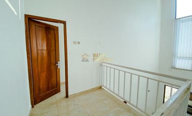 BU CEPAT! Rumah 2 Lantai Strategis Dekat Prambanan, Harga Miring!