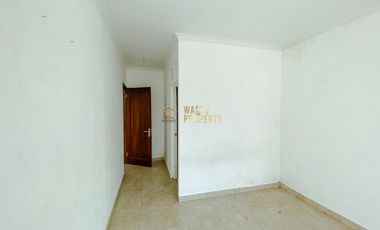 BU CEPAT! Rumah 2 Lantai Strategis Dekat Prambanan, Harga Miring!