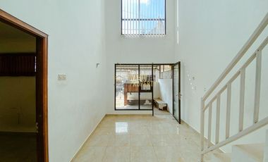 BU CEPAT! Rumah 2 Lantai Strategis Dekat Prambanan, Harga Miring!