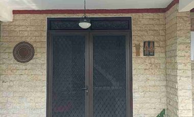 Jual - Rumah Nyaman Rapi Siap Huni di Pondok Chandra, Sidoarjo