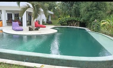 Luxury villa mewah full view jungle ubud bali