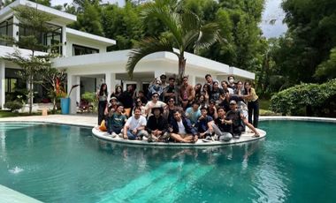 Luxury villa mewah full view jungle ubud bali