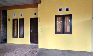 Dijual rumah full renov