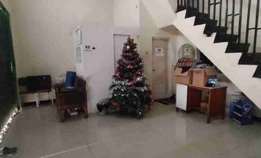 Dijual Murah  Rumah dan Toko di Pucang Gading