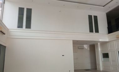 Disewakan Gedung Ruko Green Village Cipondoh Tangerang