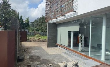 Gedung Kantor Premium 2 Lantai Dijual, di Lodtunduh, Ubud Area
