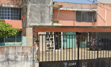 LV25-107 CASA EN VENTA DE RECUPERACION BANCARIA Av Cuauhtémoc 3412, Guadalupe Victoria, 96520 Coatzacoalcos, Veracruz SUPER PRECIO!!!