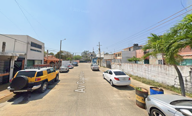 LV25-107 CASA EN VENTA DE RECUPERACION BANCARIA Av Cuauhtémoc 3412, Guadalupe Victoria, 96520 Coatzacoalcos, Veracruz SUPER PRECIO!!!