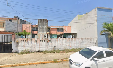 LV25-107 CASA EN VENTA DE RECUPERACION BANCARIA Av Cuauhtémoc 3412, Guadalupe Victoria, 96520 Coatzacoalcos, Veracruz SUPER PRECIO!!!
