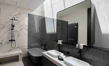 JUAL RUMAH GRAHA FAMILY BARU GRESS FULL FURNISH 2 LANTAI MINIMALIS ADA PRIVATE LIFT