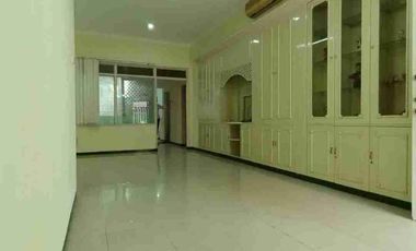 11. DIJUAL RUMAH TANJUNGSARI BARU DARMO SATELIT SURABAYA
