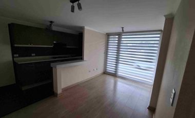 Arriendo luminoso Departamento en Temuco. Condominio con Piscina a minutos del centro,   avda. Alemania y  a Centro Comercial al lado del condominio.