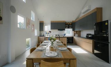 For Sale Modern Europe Pool Villa in Private community near Ruamchok plaza and Central Festival. Not far from Prep International and NIS International