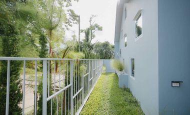 For Sale Modern Europe Pool Villa in Private community near Ruamchok plaza and Central Festival. Not far from Prep International and NIS International