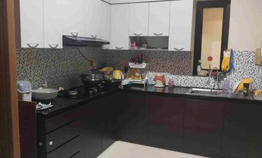 Jual rumah bagus 2 lantai. di Dekat SMPN 4, Jl. Rebab, Depok