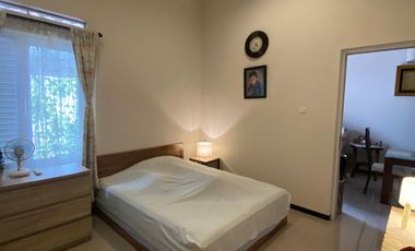 JUAL CEPAT! Rumah Super MURAH Cantik FULL FURNITURE, Strategis dekat jalan raya