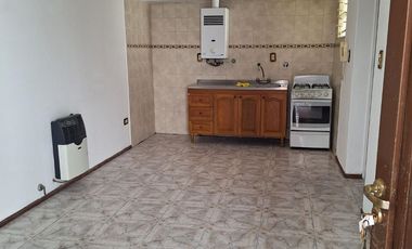 Departamento 1 Dormitorio – Urquiza 3447 (Primer Piso por Escalera)