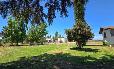 Casa 3 dorm, 2 baños con gran terreno Calle Olea / Isla de Maipo