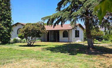 Casa 3 dorm, 2 baños con gran terreno Calle Olea / Isla de Maipo