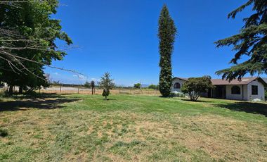 Casa 3 dorm, 2 baños con gran terreno Calle Olea / Isla de Maipo