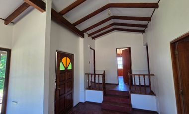 Casa 3 dorm, 2 baños con gran terreno Calle Olea / Isla de Maipo