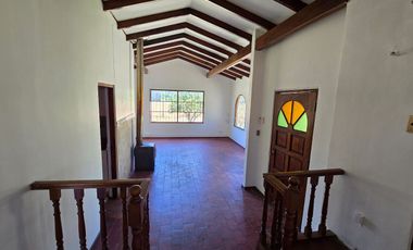 Casa 3 dorm, 2 baños con gran terreno Calle Olea / Isla de Maipo