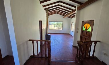 Casa 3 dorm, 2 baños con gran terreno Calle Olea / Isla de Maipo
