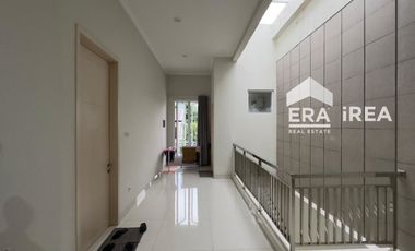 RUMAH FULL FURNISHED DIJUAL DI SOLO DEKAT SINGOSAREN PLAZA, PASAR KLEWER