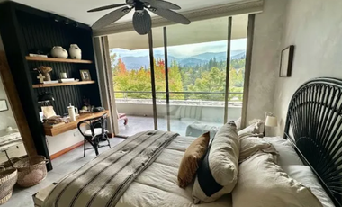 Departamento En Venta En Golf De Manquehue Con Jardín