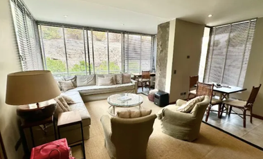 Departamento En Venta En Golf De Manquehue Con Jardín