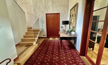 Departamento En Venta En Golf De Manquehue Con Jardín