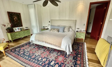 Departamento En Venta En Golf De Manquehue Con Jardín