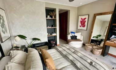 Departamento En Venta En Golf De Manquehue Con Jardín