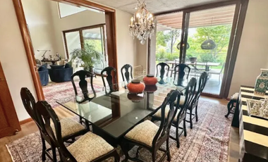 Departamento En Venta En Golf De Manquehue Con Jardín